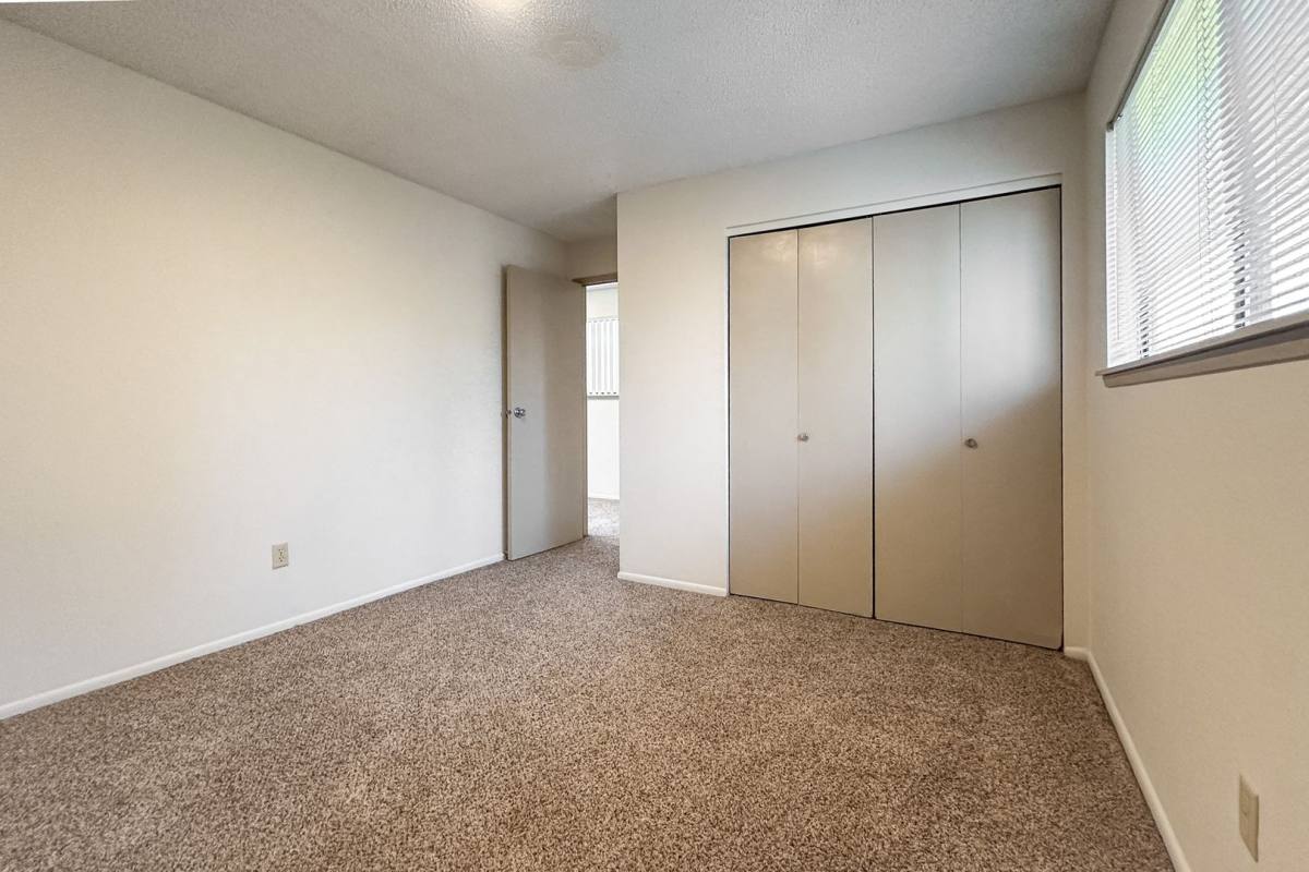 Apartment for rent at 801 N Tweedt St, Kennewick, WA 99336