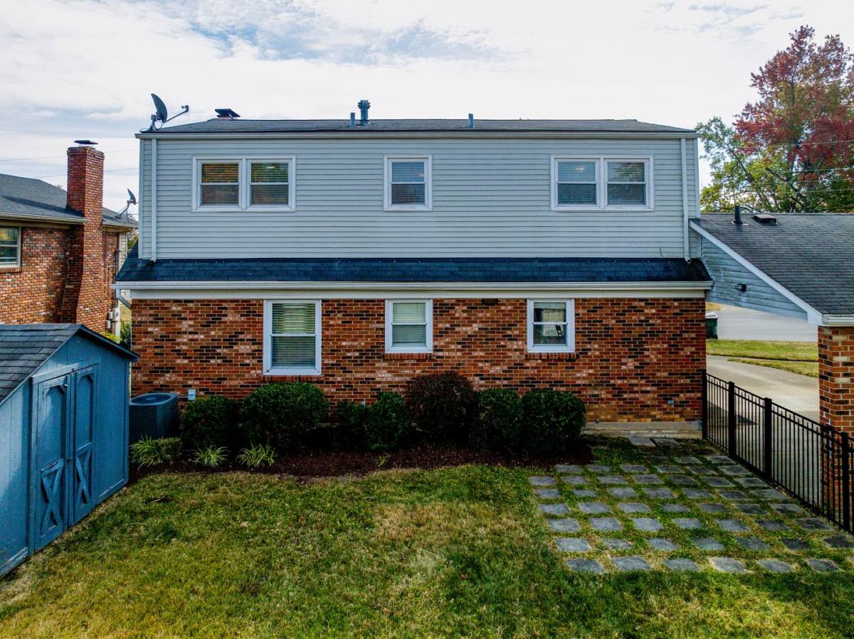 House for rent at 9903 Welshpool Court, Louisville, KY 40299
