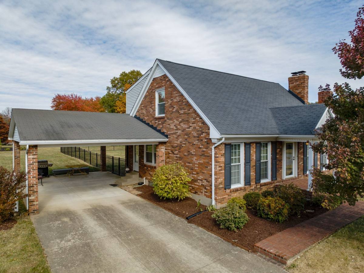 House for rent at 9903 Welshpool Court, Louisville, KY 40299