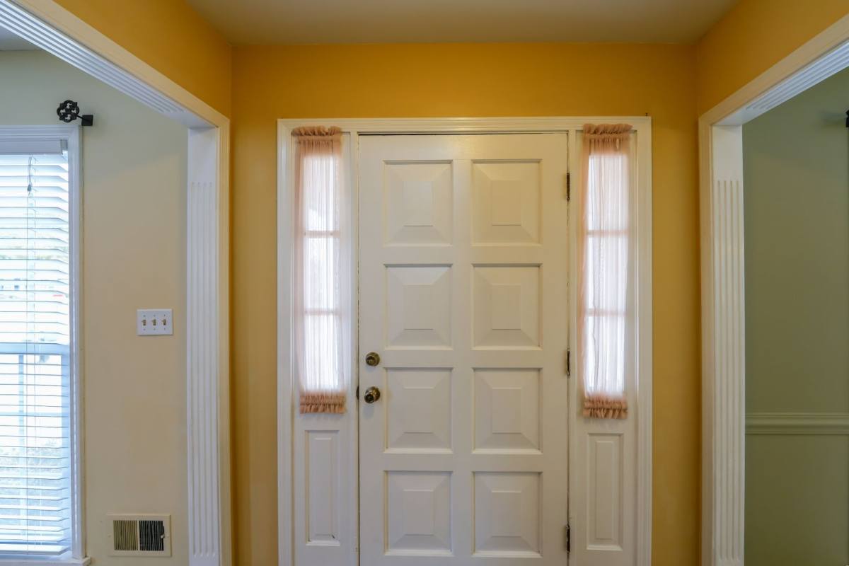 House for rent at 9903 Welshpool Court, Louisville, KY 40299