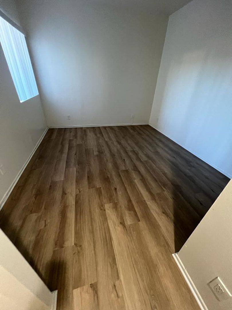 Apartment for rent at 4770 Kester Ave, Sherman Oaks, CA 91403