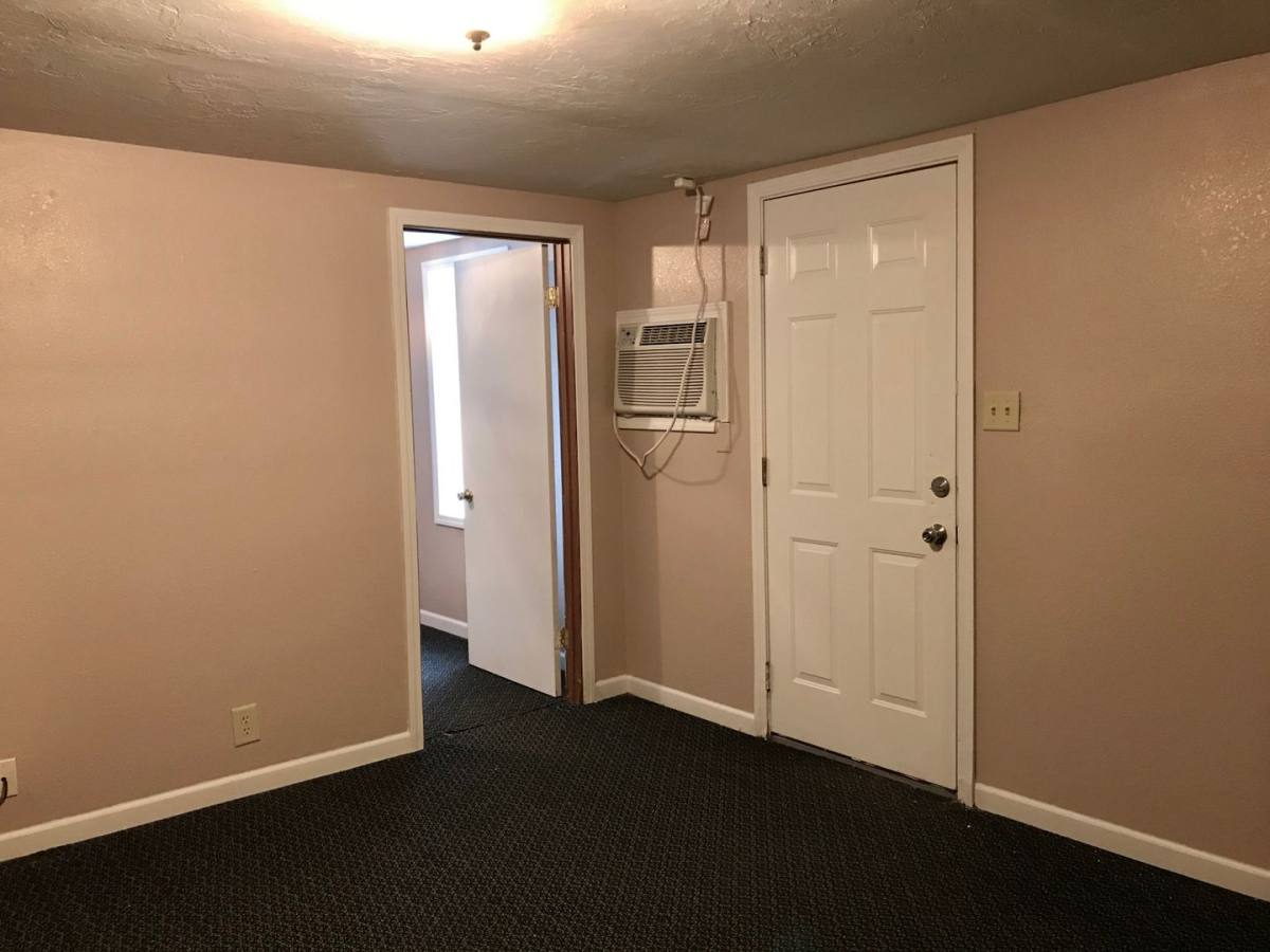 Apartment for rent at 805 7th St, Dodge City, KS 67801