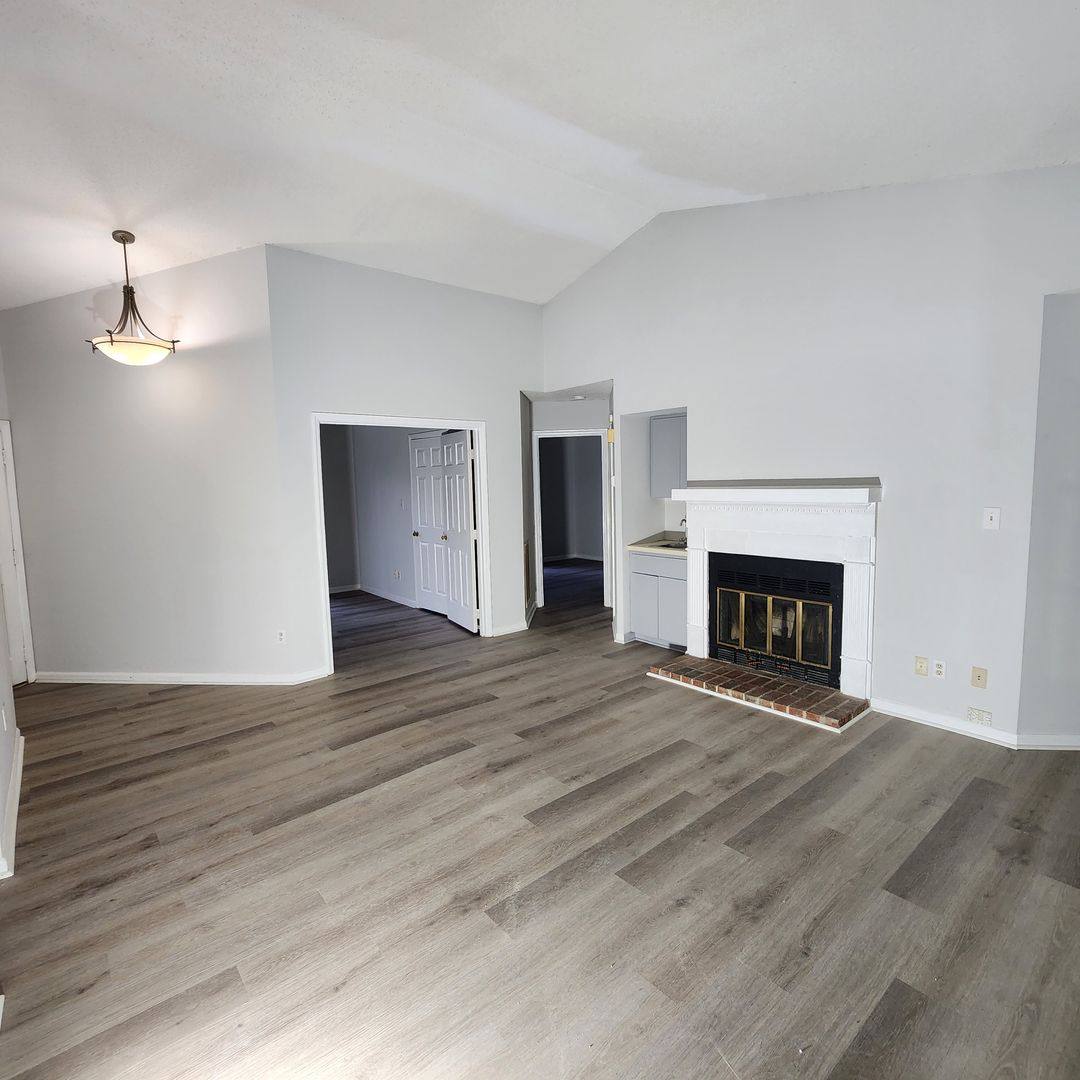 Townhouse for rent at 5712 Finsbury Court, Raleigh, NC 27609