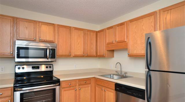 Apartment for rent at 1011-11013 Anderson Lakes Parkway, Eden Prairie, MN 55344