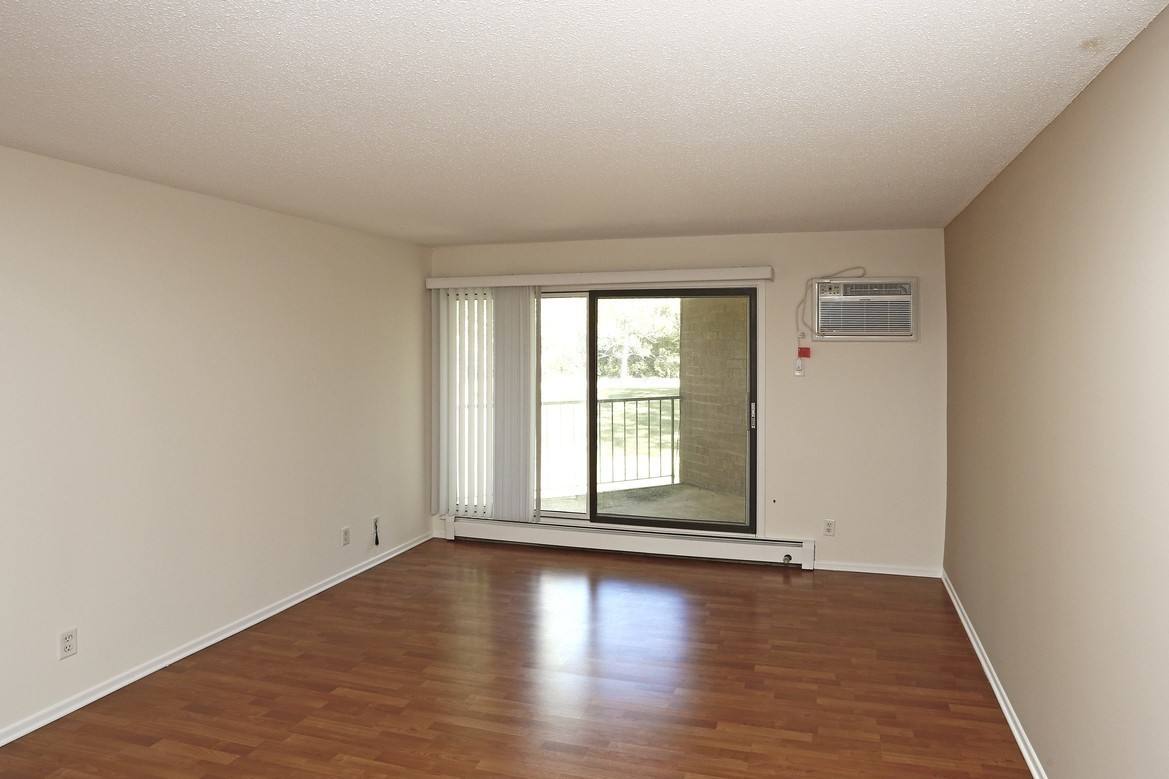 Apartment for rent at 1011-11013 Anderson Lakes Parkway, Eden Prairie, MN 55344