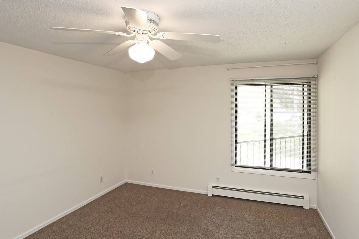 Apartment for rent at 1011-11013 Anderson Lakes Parkway, Eden Prairie, MN 55344