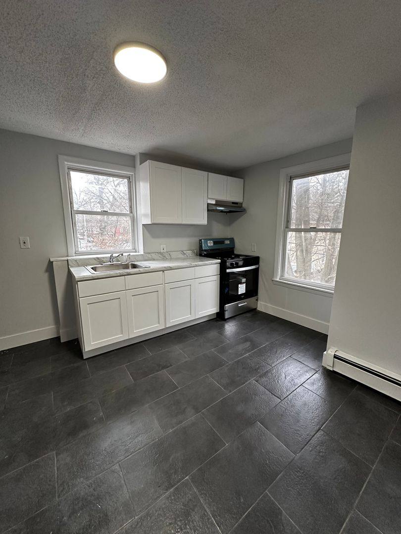 Apartment for rent at 57 Thompson St, New Haven, CT 06511