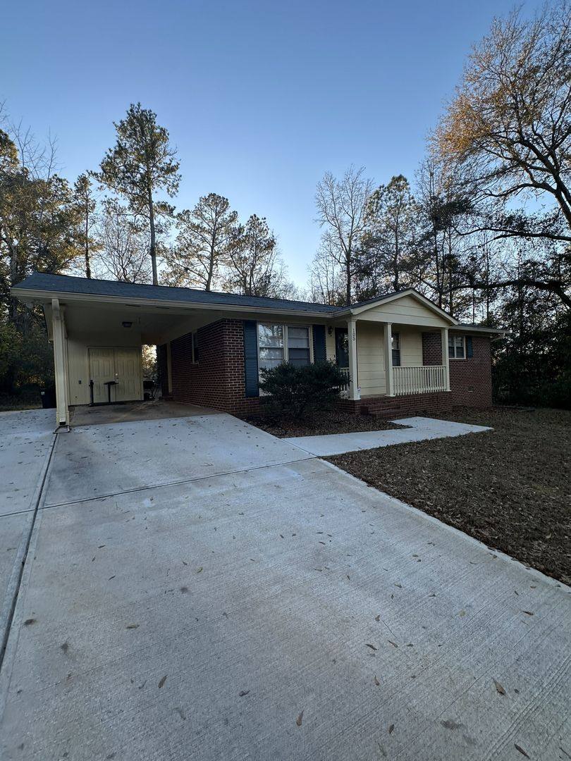 House for rent at 105 Cedar Dr, Watkinsville, GA 30677