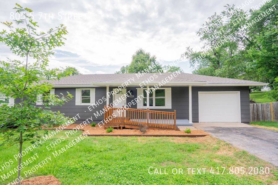 House for rent at 805 S 7th St, Ozark, MO 65721