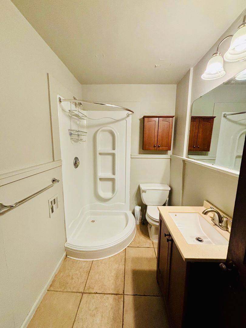 Townhouse for rent at 1555 E 118th St, Cleveland, OH 44106