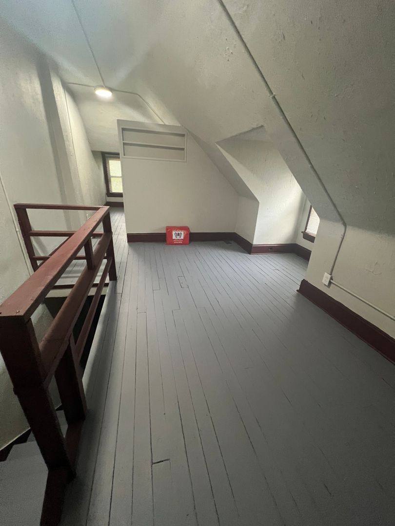 Townhouse for rent at 1555 E 118th St, Cleveland, OH 44106