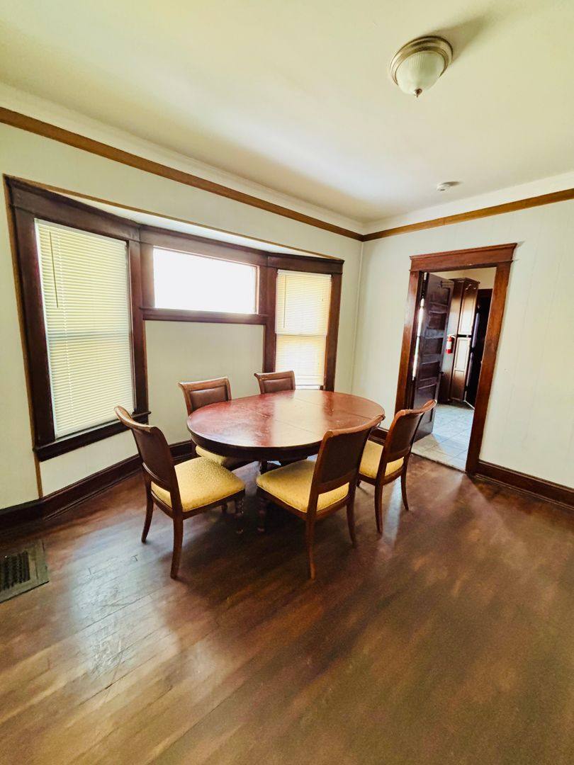 Townhouse for rent at 1555 E 118th St, Cleveland, OH 44106