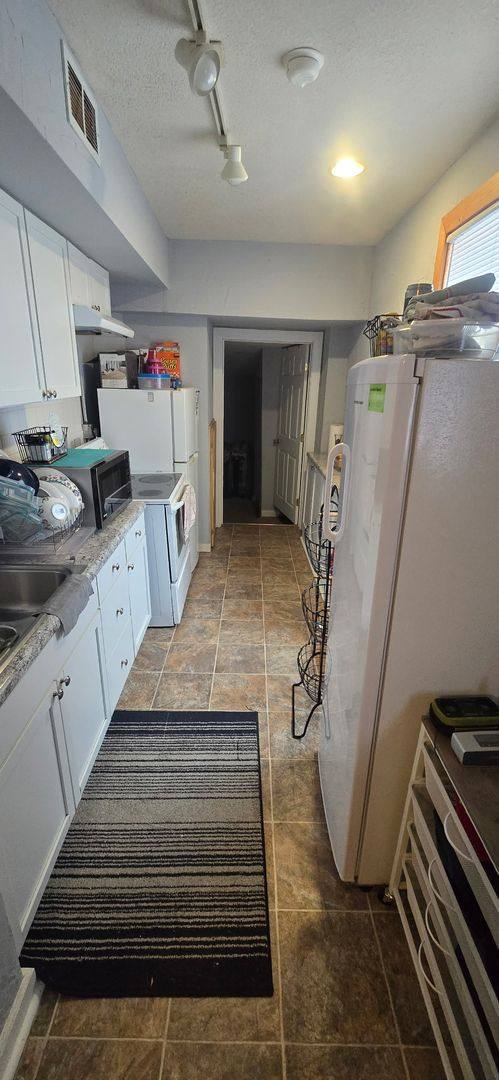 Apartment for rent at 808 2nd St, Farmington, MN 55024