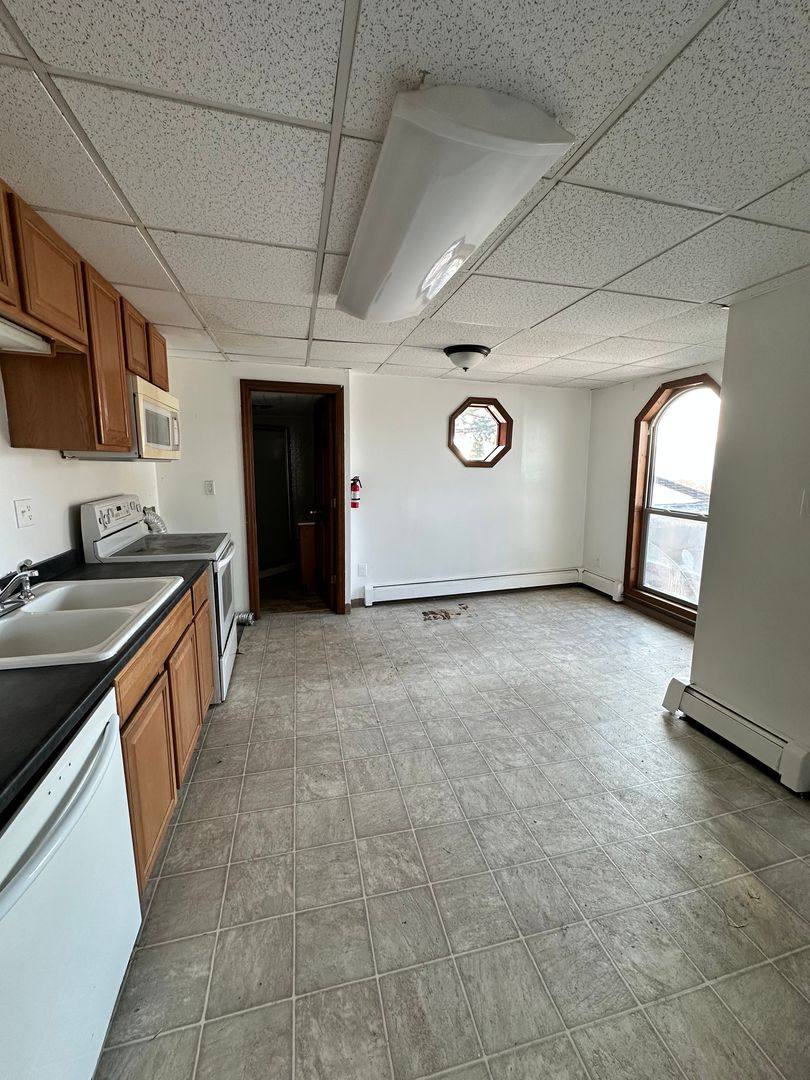 33 Chapel St, Pittston, PA 18640 - Apartment For Rent - Image 9