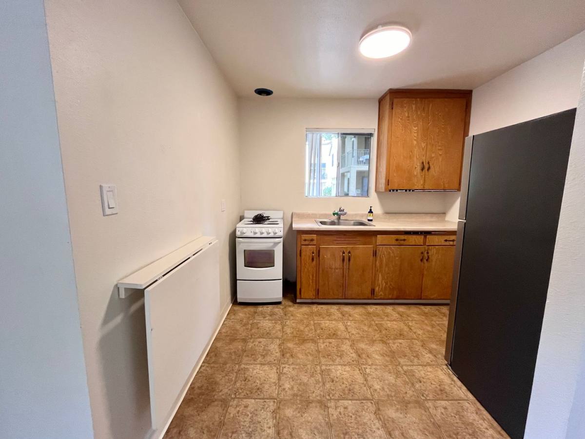 Apartment for rent at 312 University Ave, Davis, CA 95616