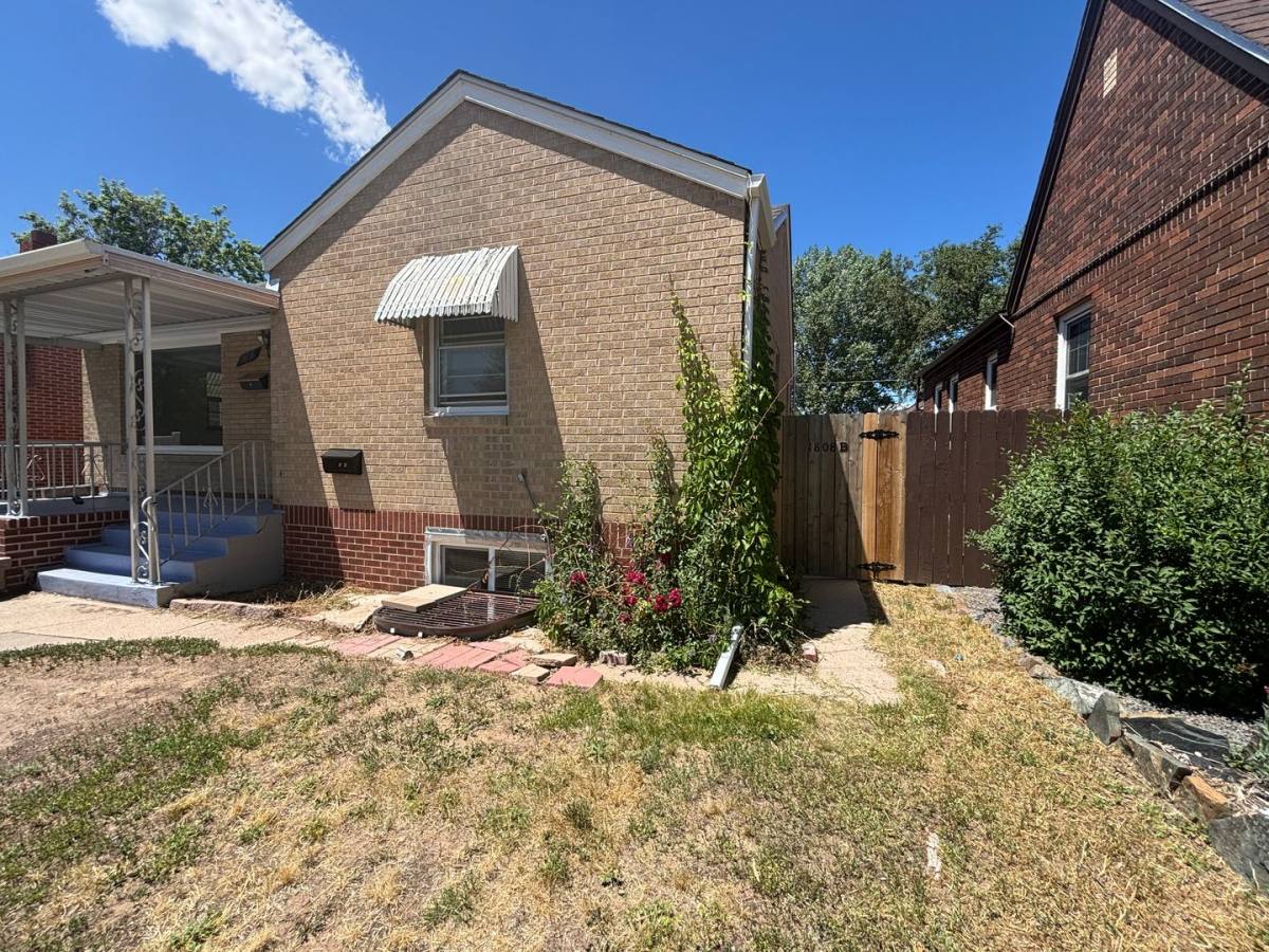 Apartment for rent at 1808 E 19th St, Cheyenne, WY 82001