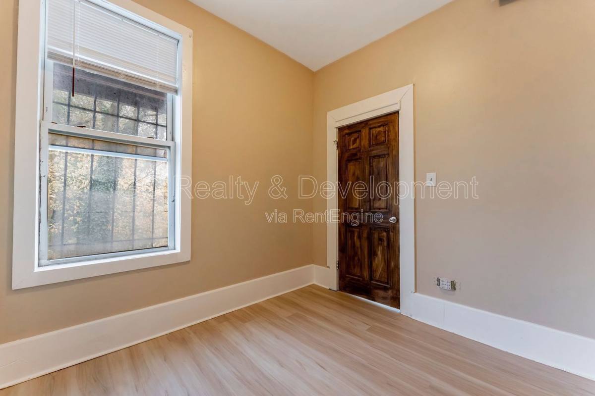 Apartment for rent at 3328 W Chicago Ave #2R, Chicago, IL 60651