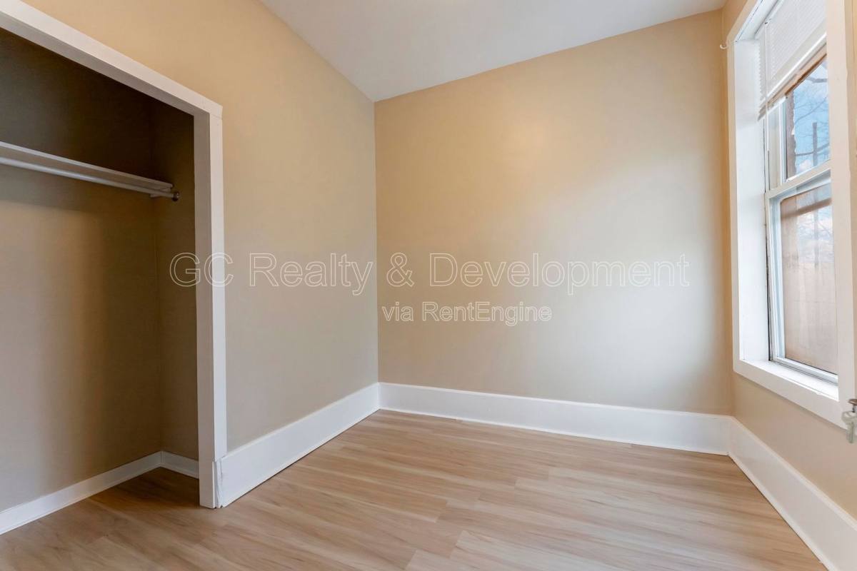 Apartment for rent at 3328 W Chicago Ave #2R, Chicago, IL 60651