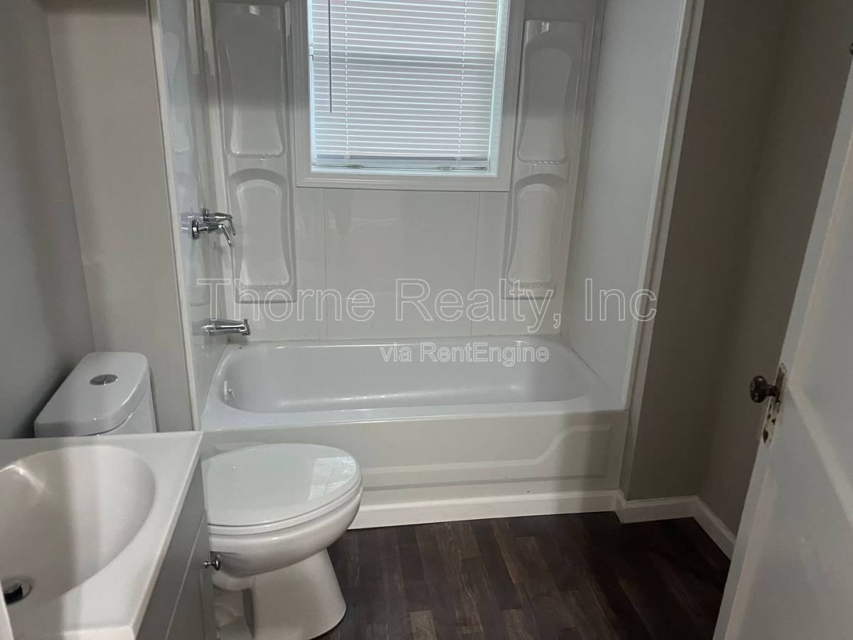 Apartment for rent at 633 Pennsylvania Ave #B, Rocky Mount, NC 27801