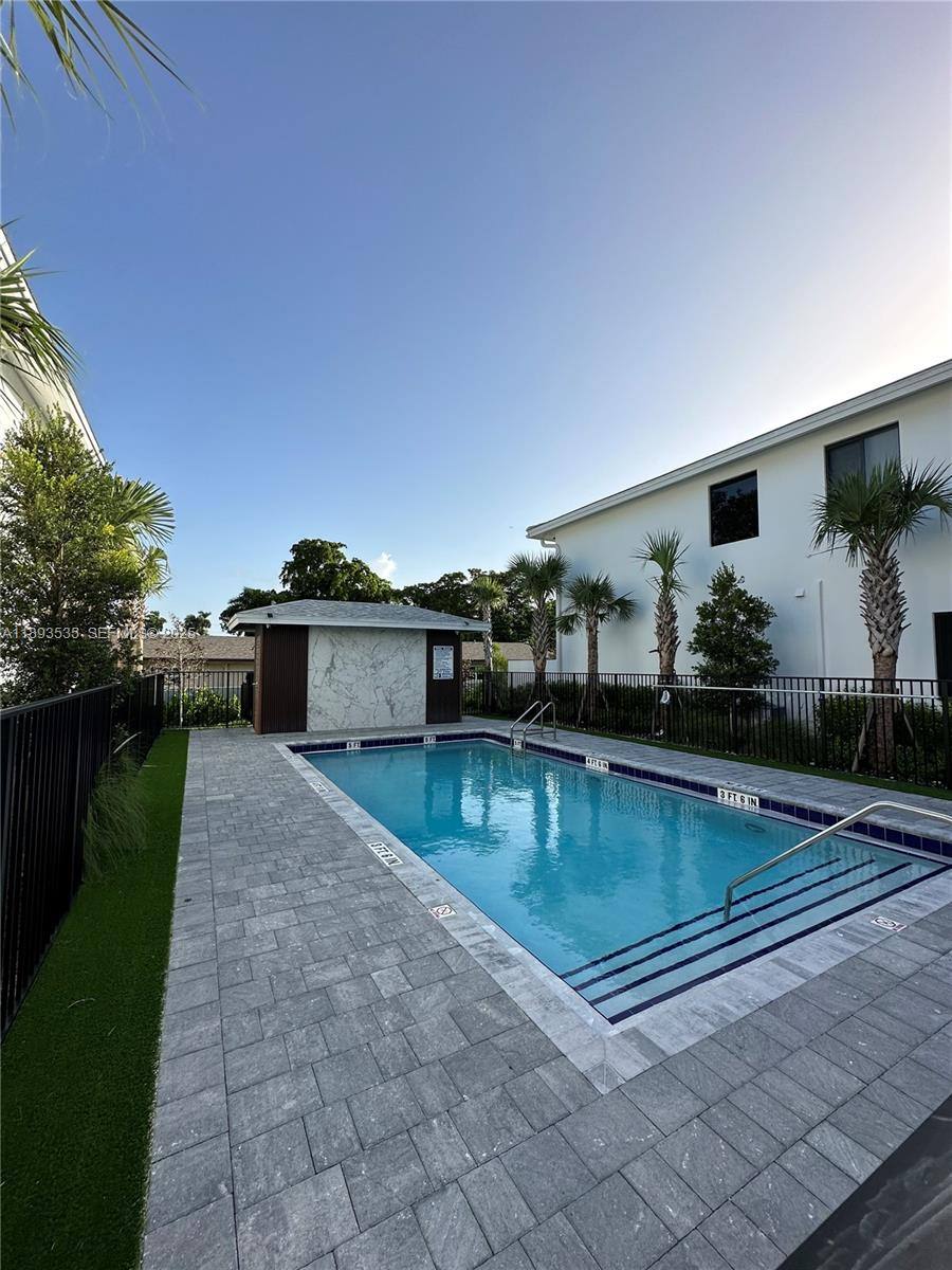 Townhouse for rent at 4625 SW 32nd Ave, Okeechobee, FL 34974