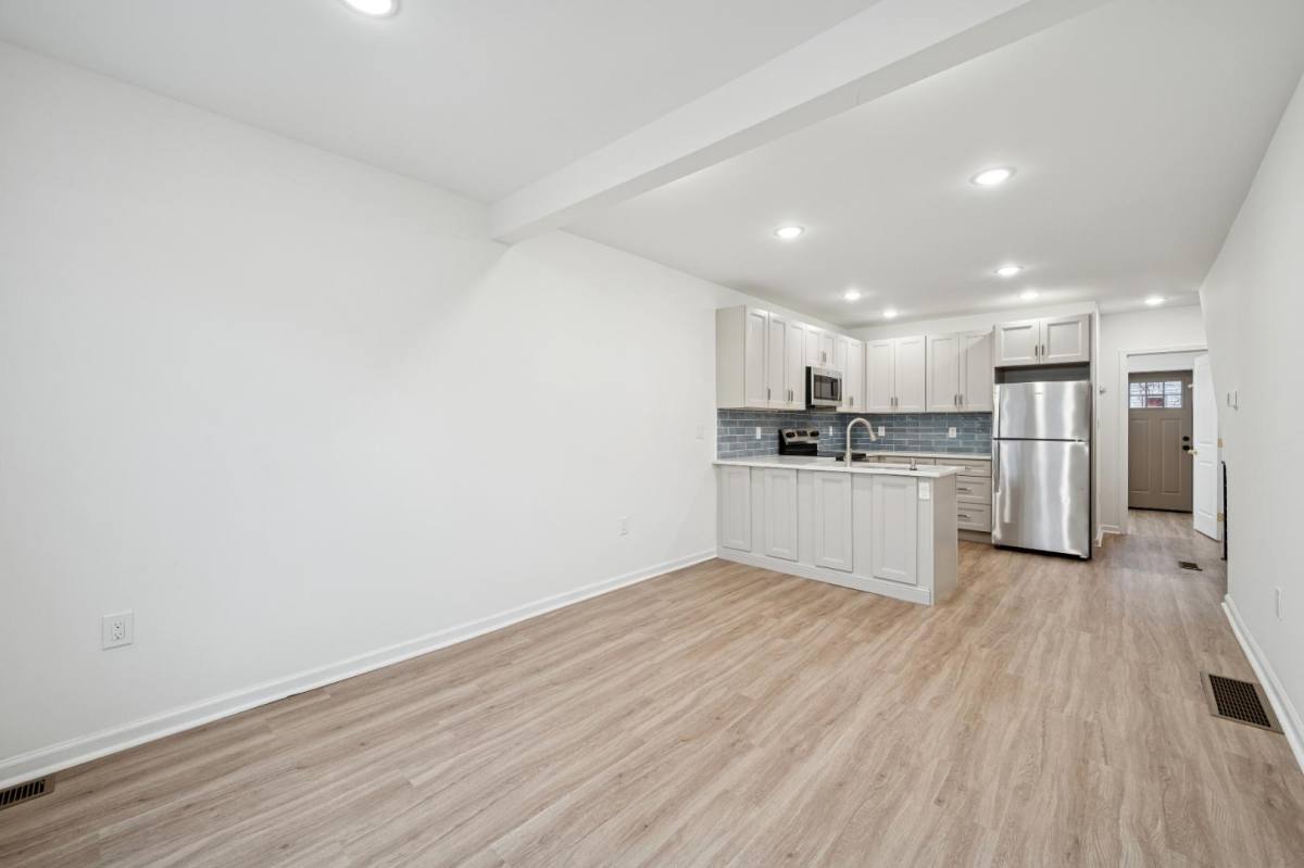 Apartment for rent at 2553 S Dewey St #1, Philadelphia, PA 19142