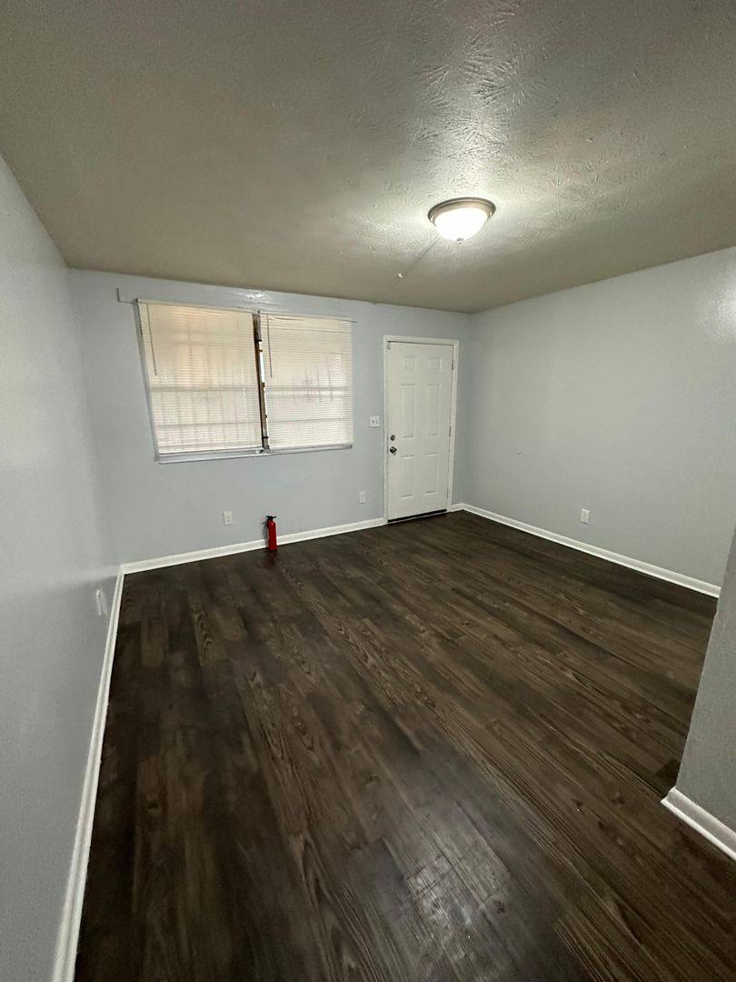 Apartment for rent at 1625 W 26th St, Jacksonville, FL 32209