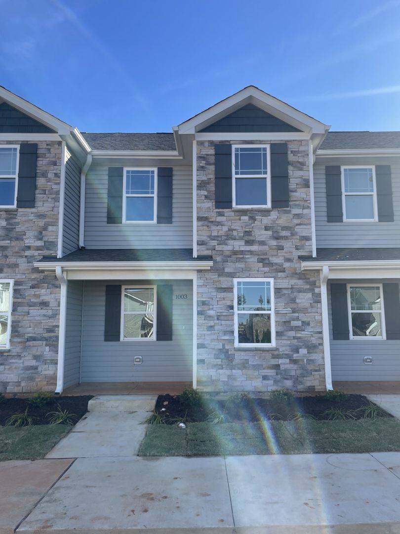 Townhouse for rent at 1005 Peony Lane, Youngsville, NC 27596