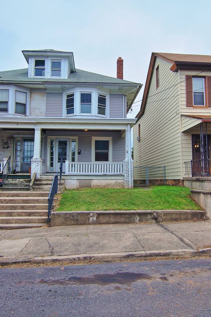 House for rent at 913 S St, Pottstown, PA 19464