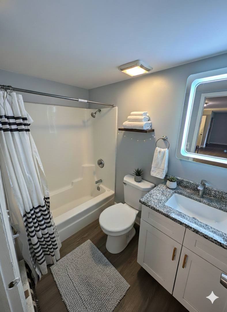 Apartment for rent at 7631 W 63rd Place, Summit Argo, IL 60501