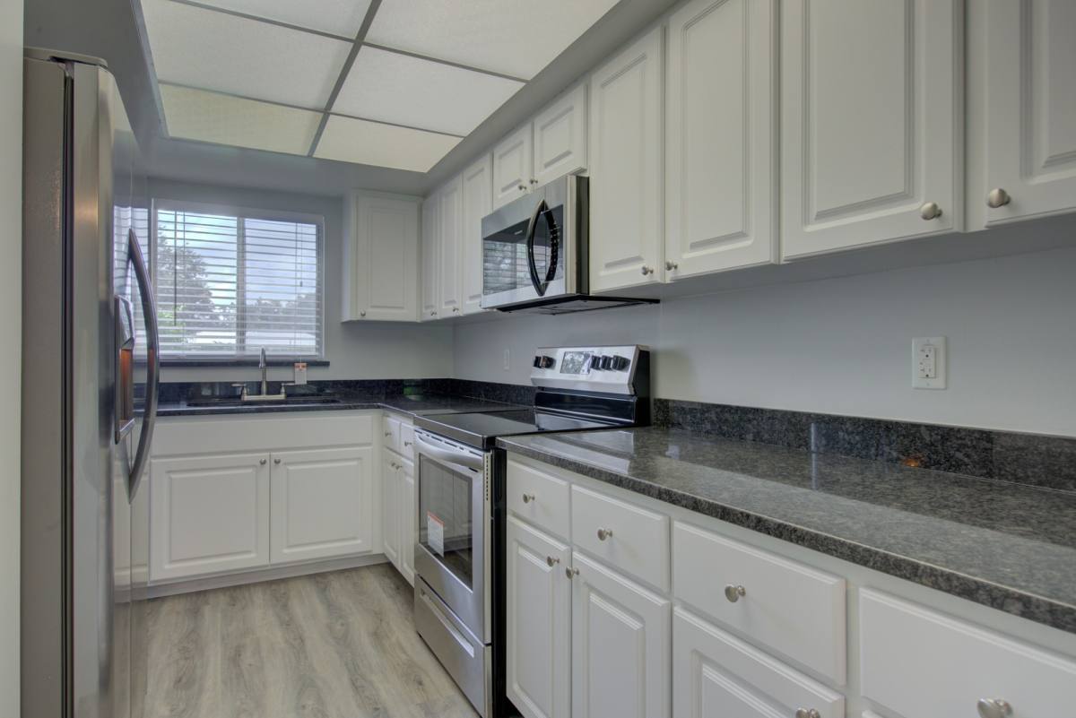 Apartment for rent at 3701 Webber St, Sarasota, FL 34232