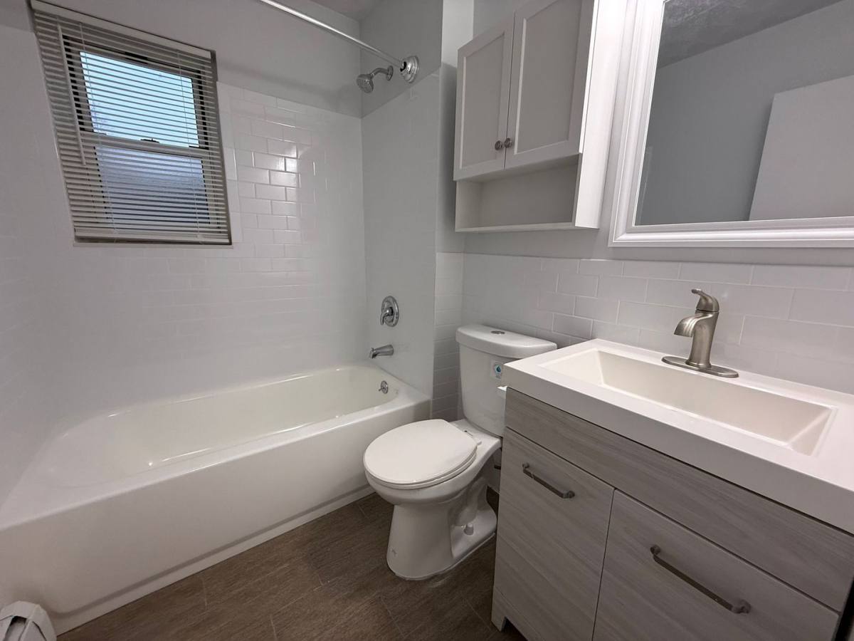 Apartment for rent at 171 Matawan Ave, Matawan, NJ 07747
