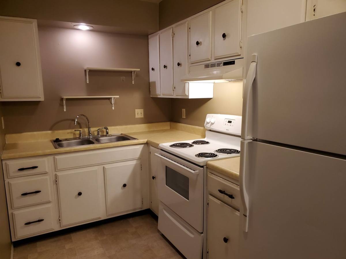 Apartment for rent at 210 N High St, Port Byron, IL 61275
