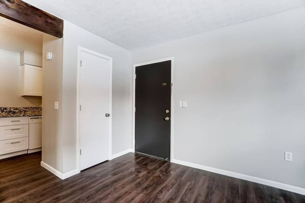 Apartment for rent at 722 Collins Ave, Marysville, OH 43040