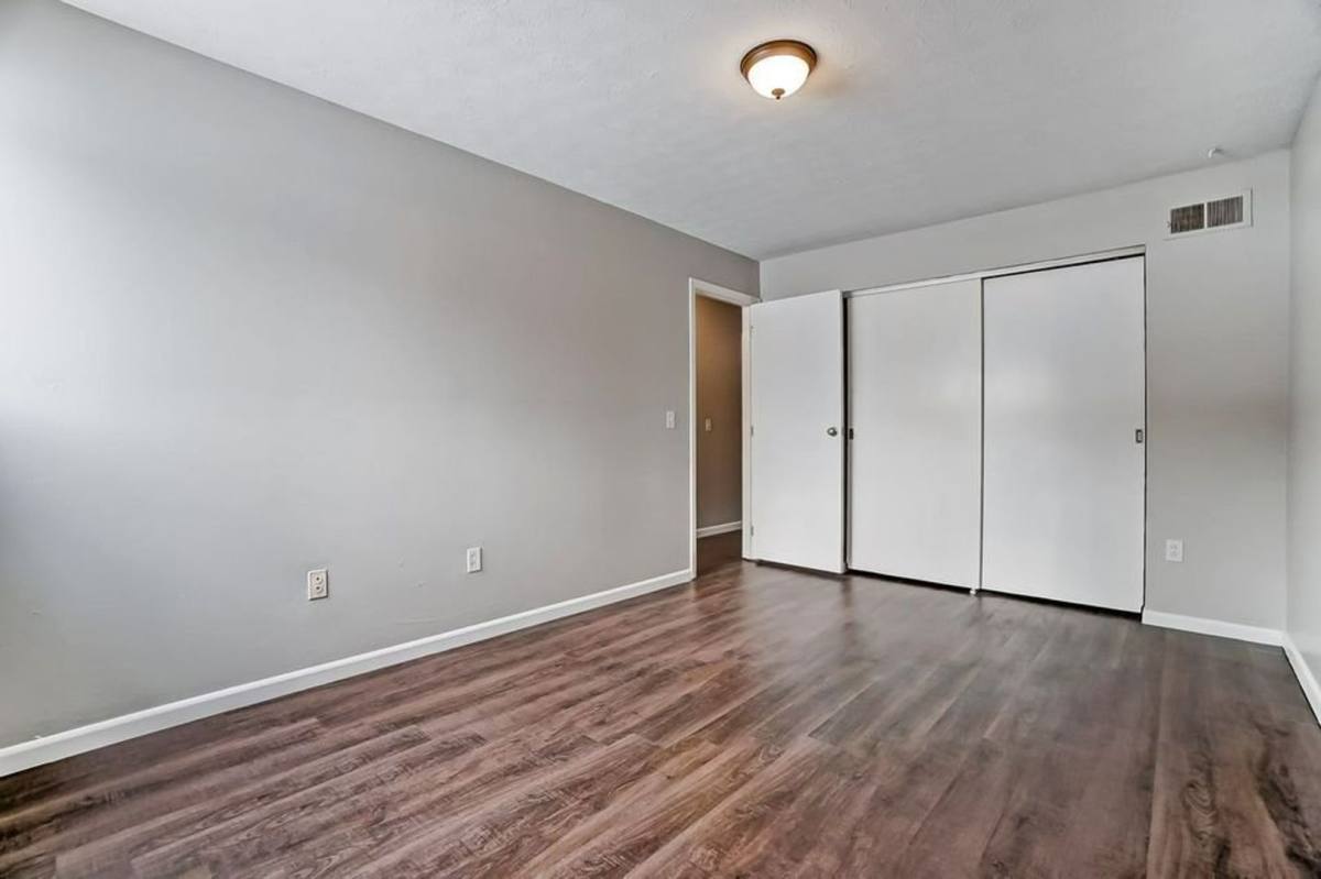 Apartment for rent at 722 Collins Ave, Marysville, OH 43040