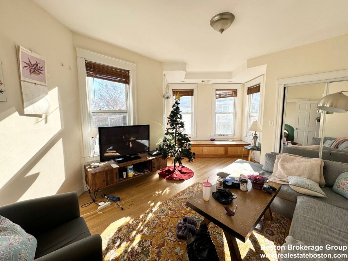 Apartment for rent at 33 Hillside St #3, Roxbury Crossing, MA 02120