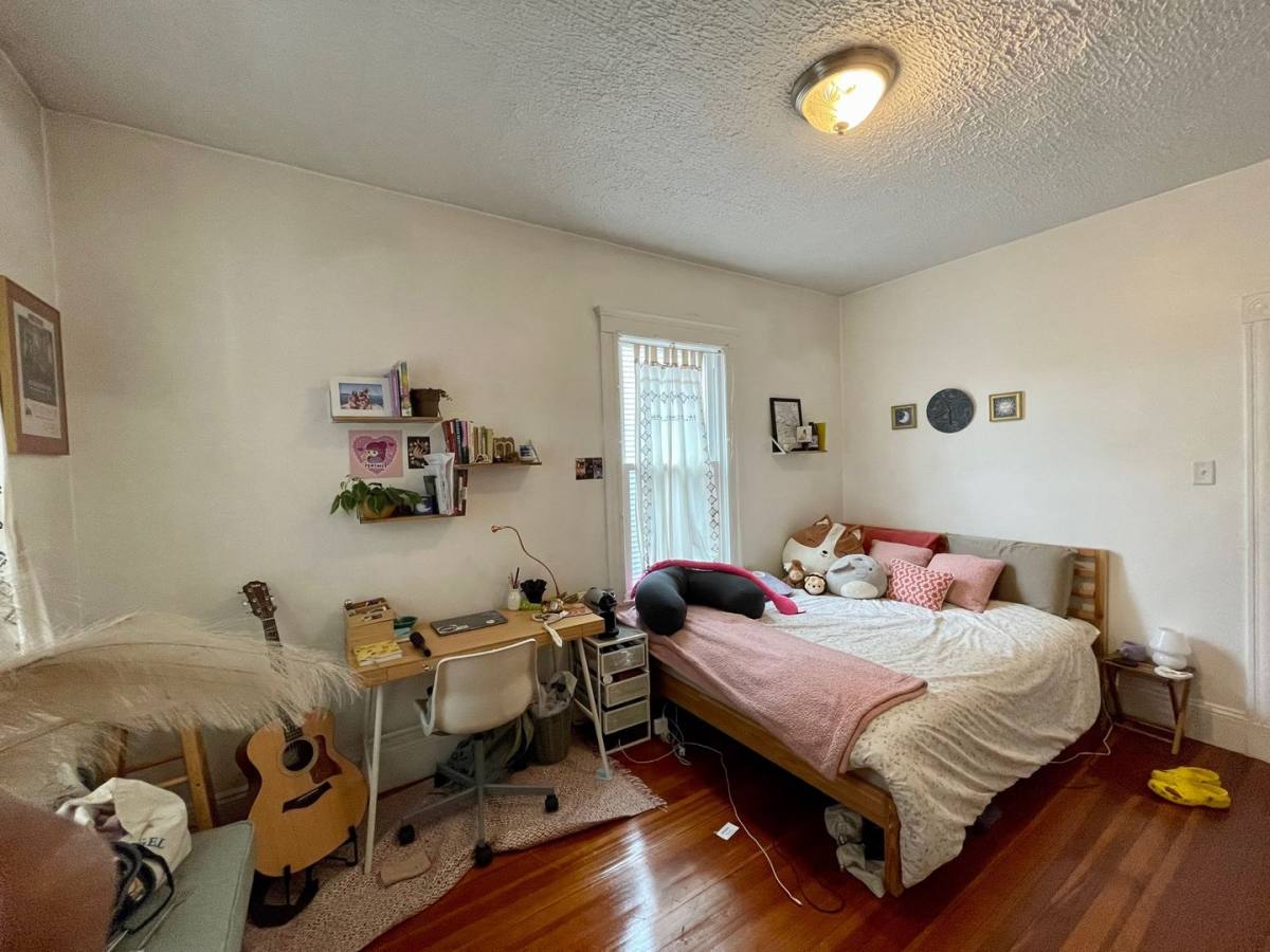 Apartment for rent at 160 Kelton St #1A, Allston, MA 02134