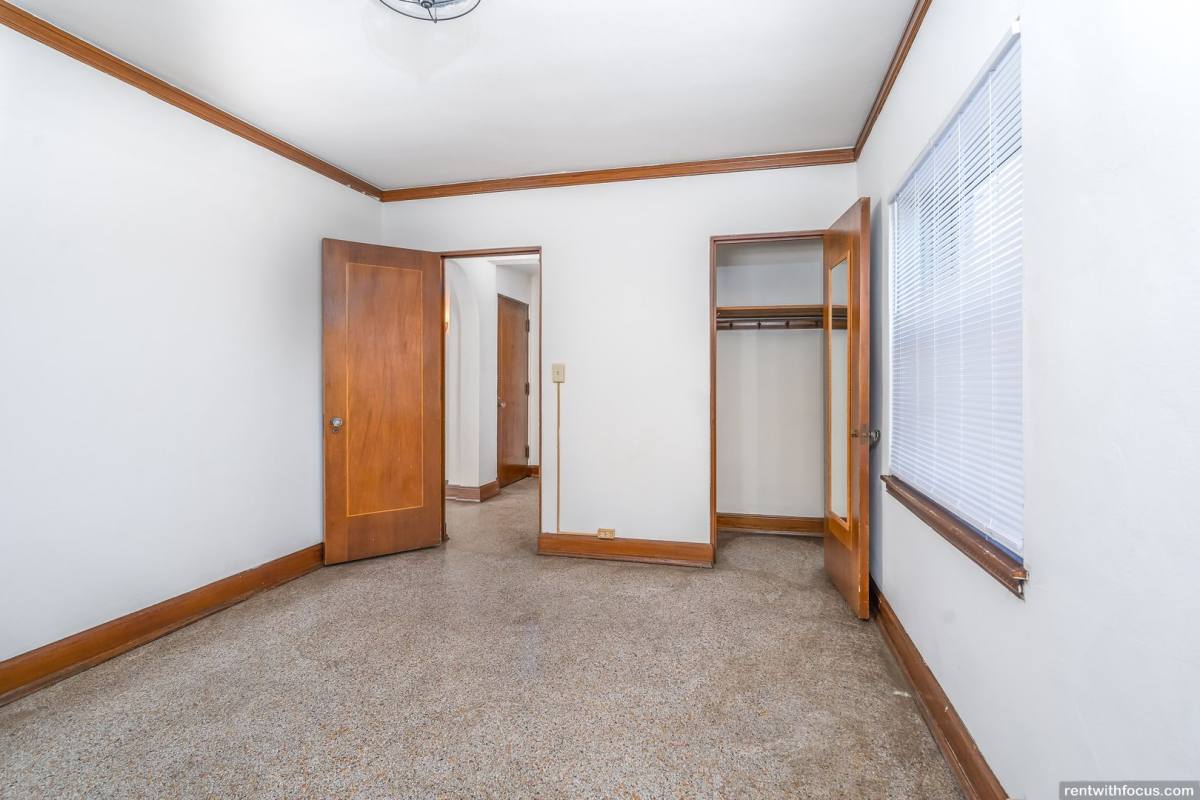 Apartment for rent at 512-520 Algoma Blvd, Oshkosh, WI 54901
