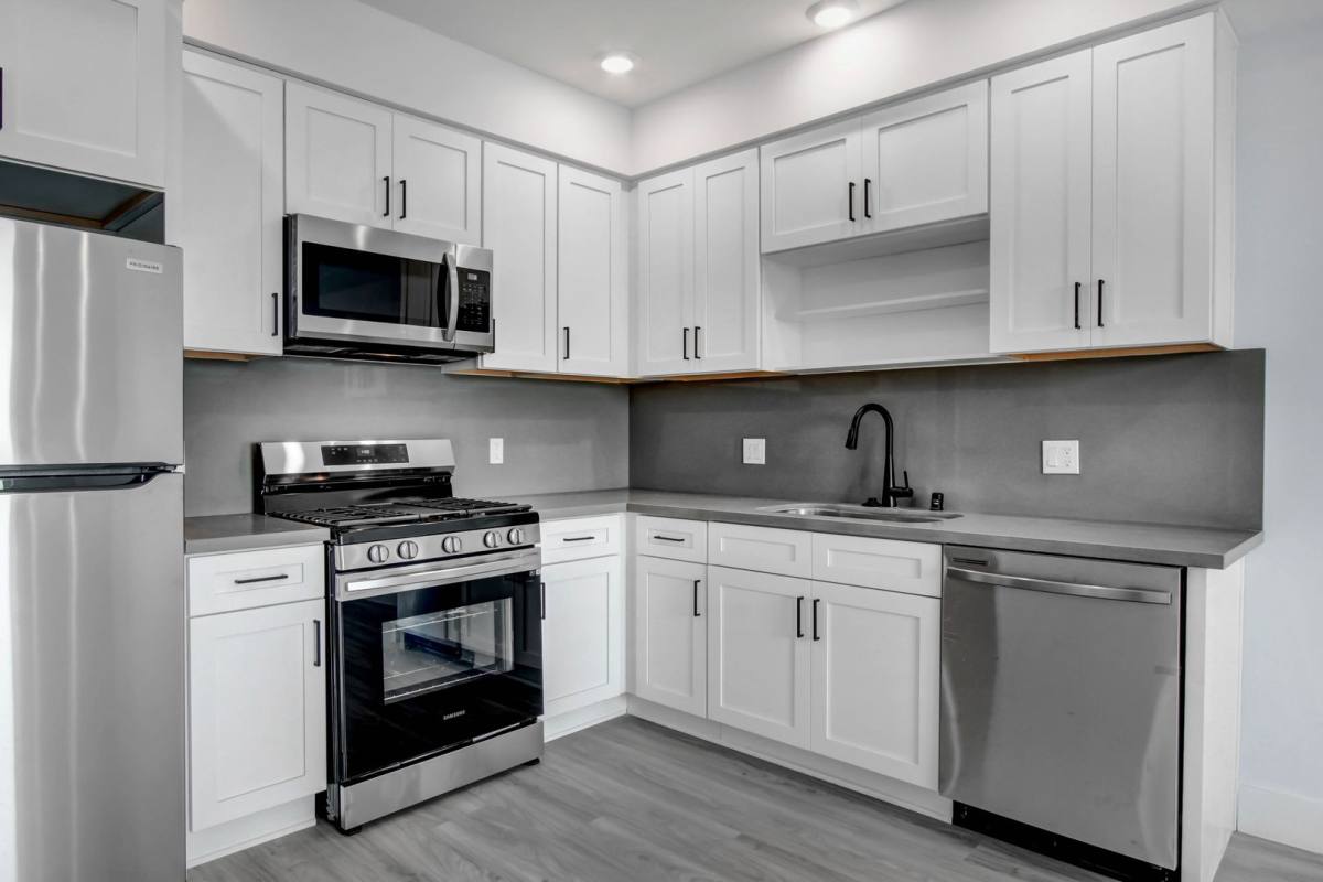Apartment for rent at 11848 Vanowen St, North Hollywood, CA 91605