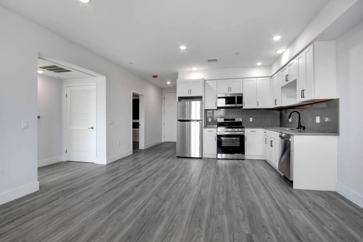 Apartment for rent at 11848 Vanowen St, North Hollywood, CA 91605