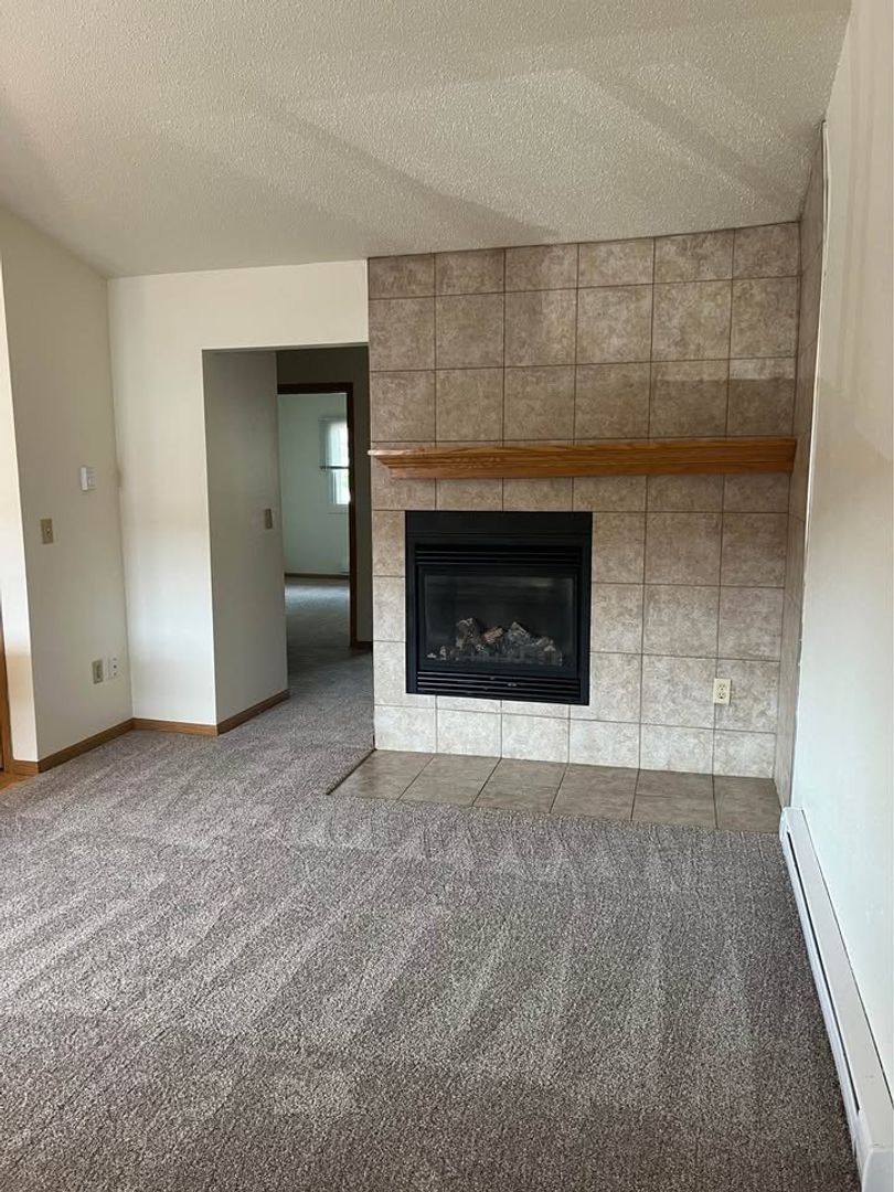 Apartment for rent at 400 Monitor St, La Crosse, WI 54603