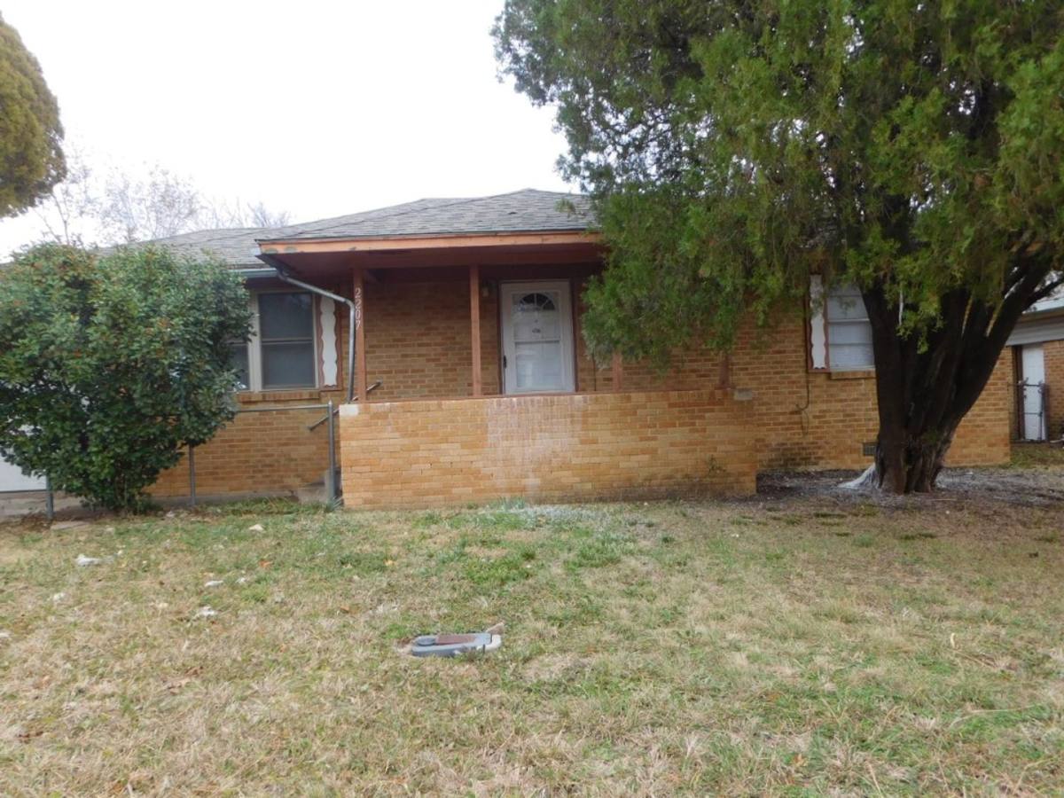 House for rent at 2207 NW 22nd St, Lawton, OK 73505