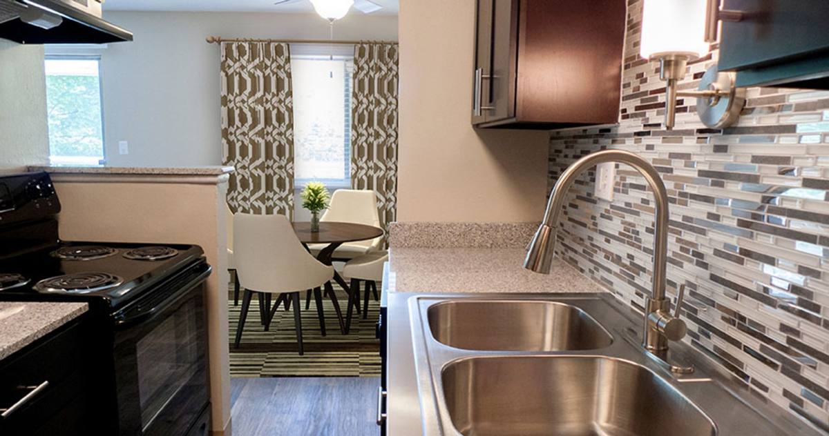 Apartment for rent at 4200 Park Ave, Des Moines, IA 50321