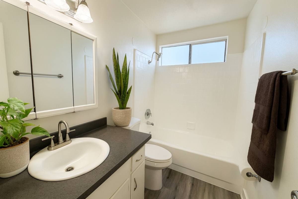 Apartment for rent at 9348 Somerset Blvd, Bellflower, CA 90706