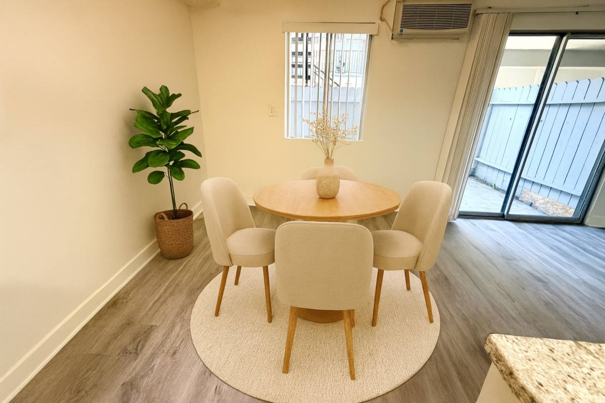 Apartment for rent at 9348 Somerset Blvd, Bellflower, CA 90706
