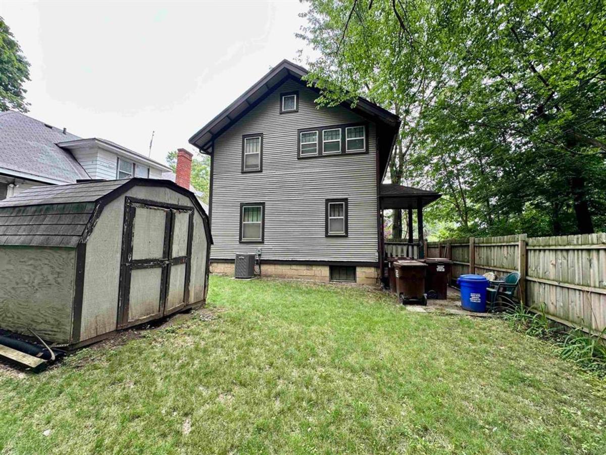 House for rent at 418 Orchard Park, Loves Park, IL 61111
