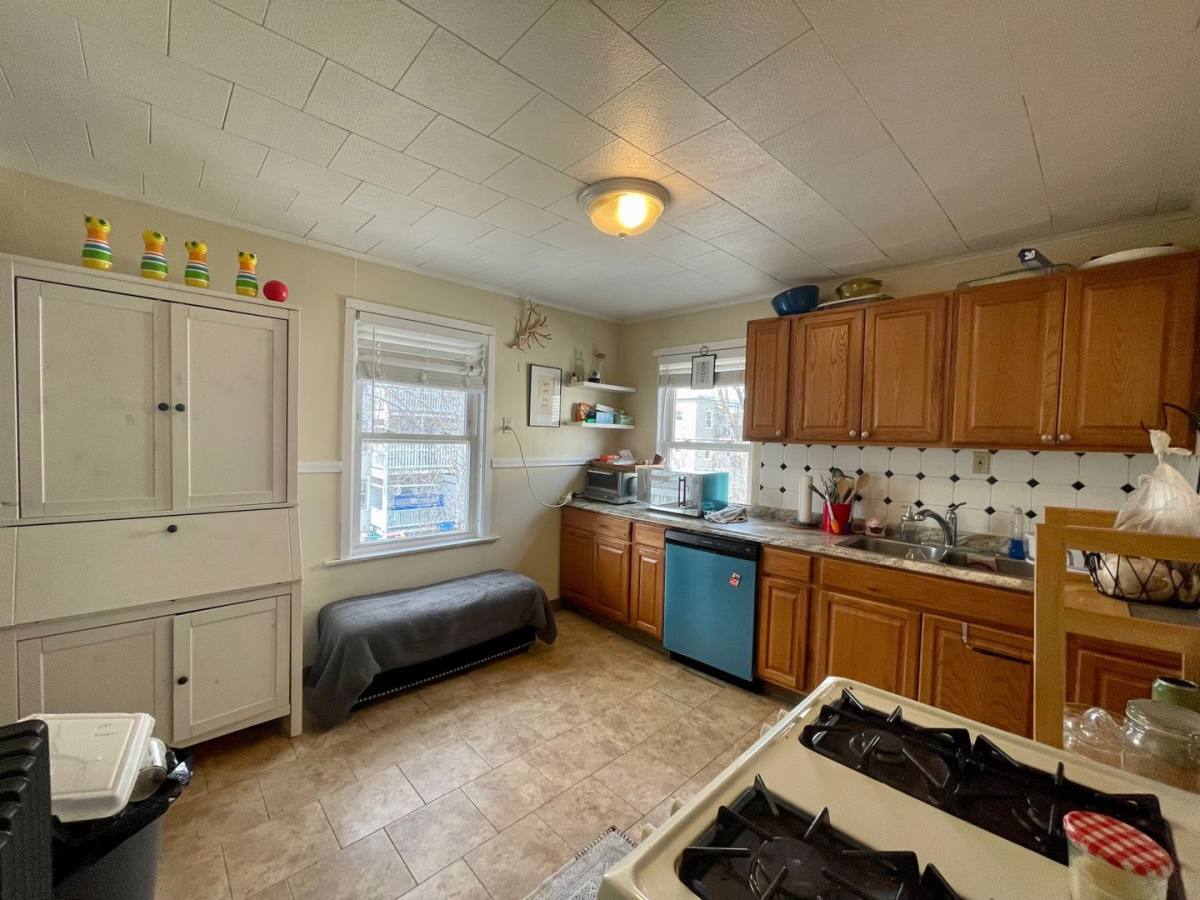 Apartment for rent at 60 Brock St #2B, Brighton, MA 02135