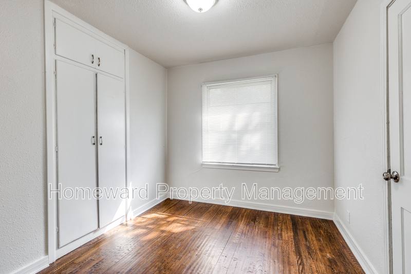 House for rent at 4256 Standish Rd, Fort Worth, TX 76133