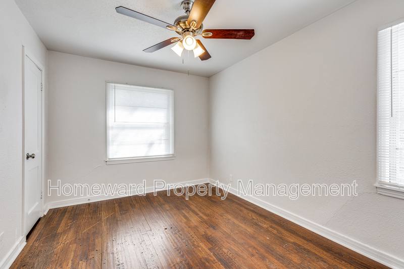House for rent at 4256 Standish Rd, Fort Worth, TX 76133