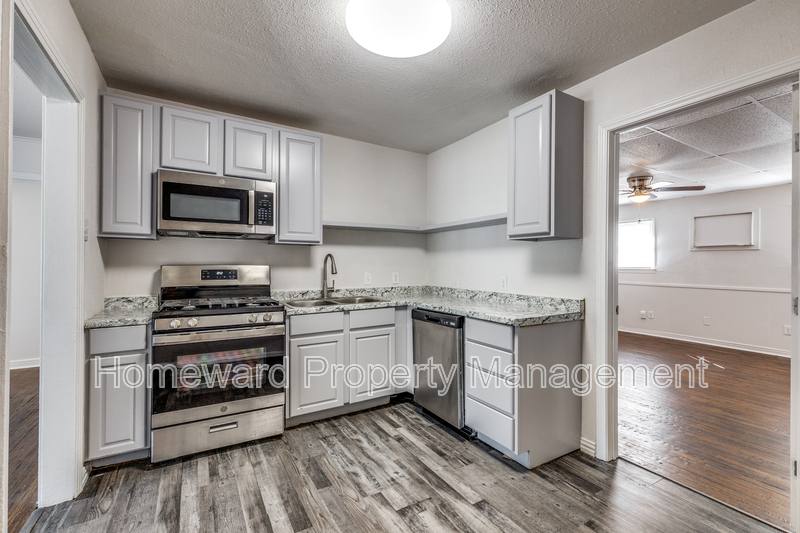 House for rent at 4256 Standish Rd, Fort Worth, TX 76133