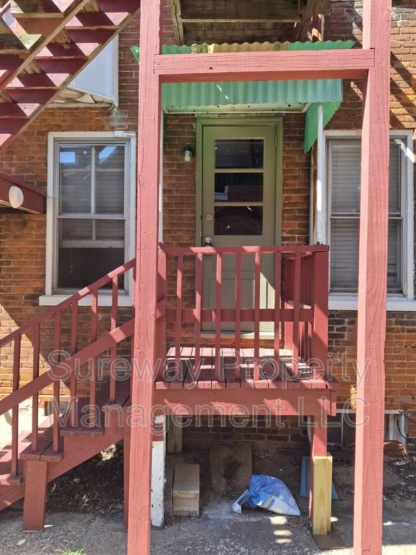 Apartment for rent at 212 E Broad St #2, Burlington, NJ 08016